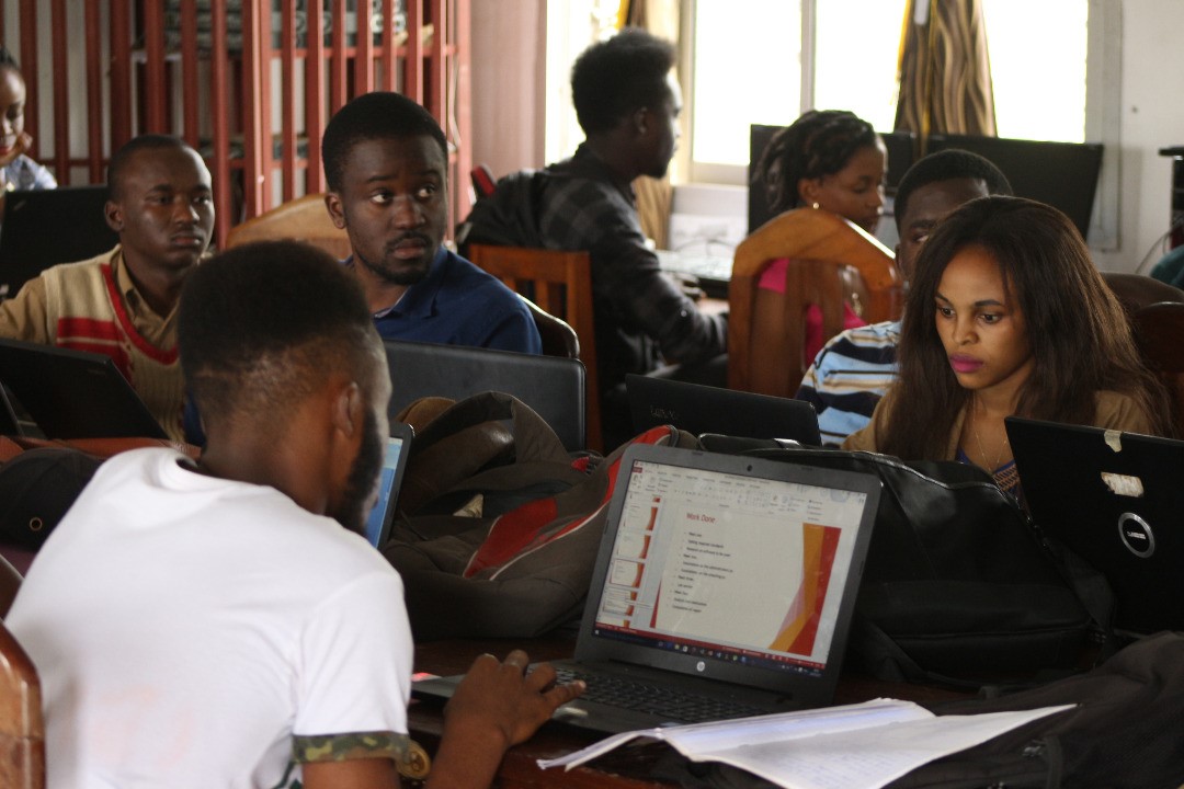 CUIB cybersecurity students in the lab